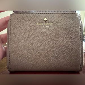 Kate Spade Small Wallet Malea Dusk Cityscape mauve . Never used